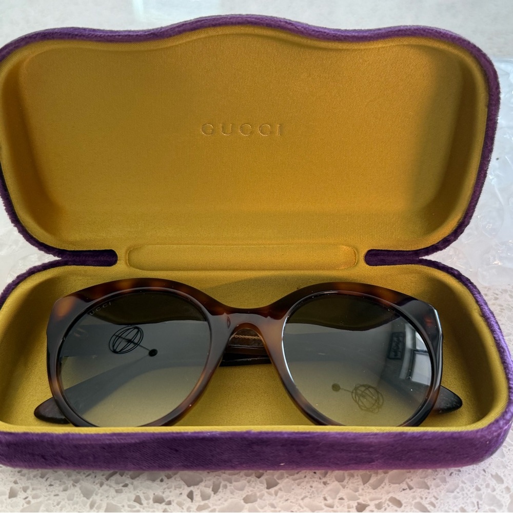 Gucci Brown Tortoise Sunglasses